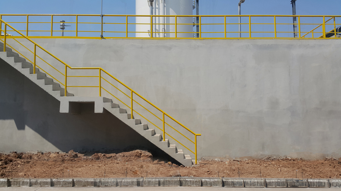 Common Mistakes to Avoid with Fall Protection Guardrail Installation