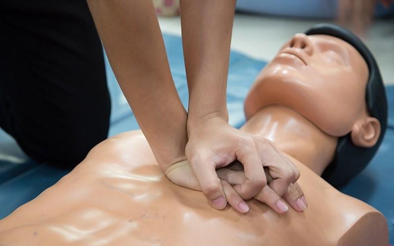 The 4 Reasons Why You Should Take CPR Training